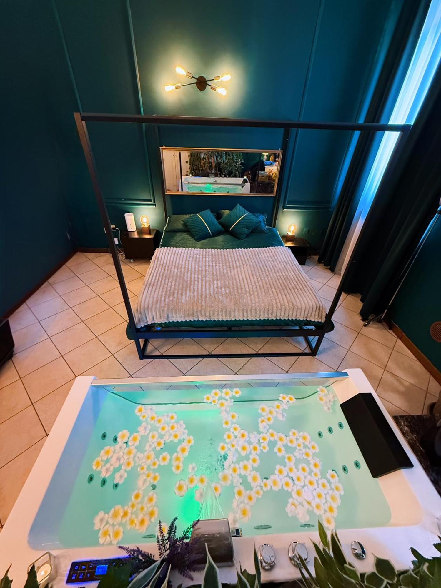 Ama Esclusive Spa Amore Ferrara Esterno foto
